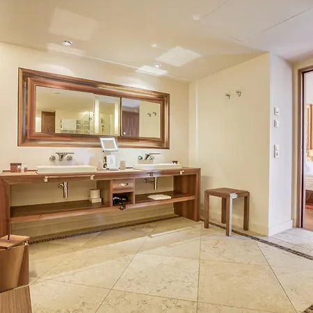 Hotel Wald & 5*
