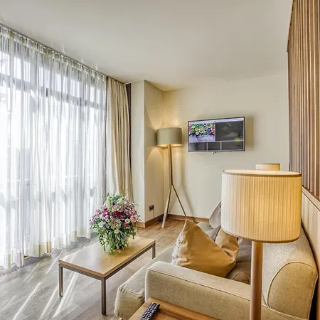 Wald & Hotel