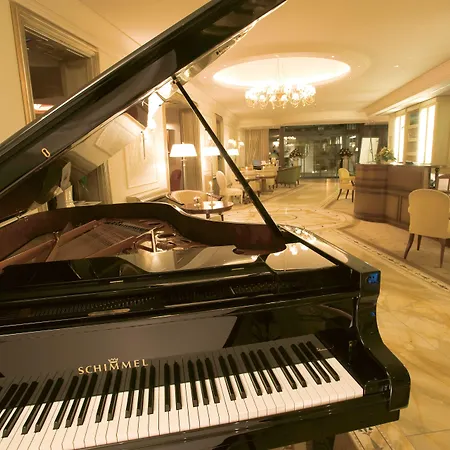 Otel Wald & 5*