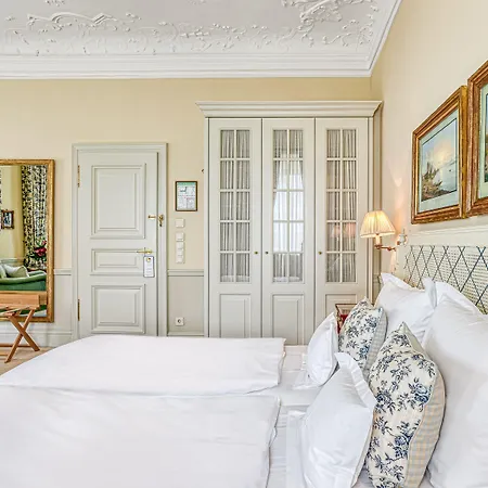 Otel Wald & 5*