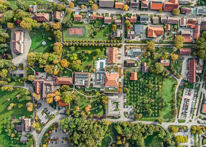 Wald & Hotel Friedrichsruhe (Hohenlohe)